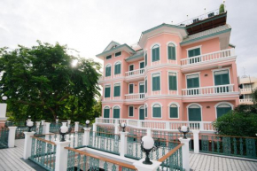 Hiranyakul House